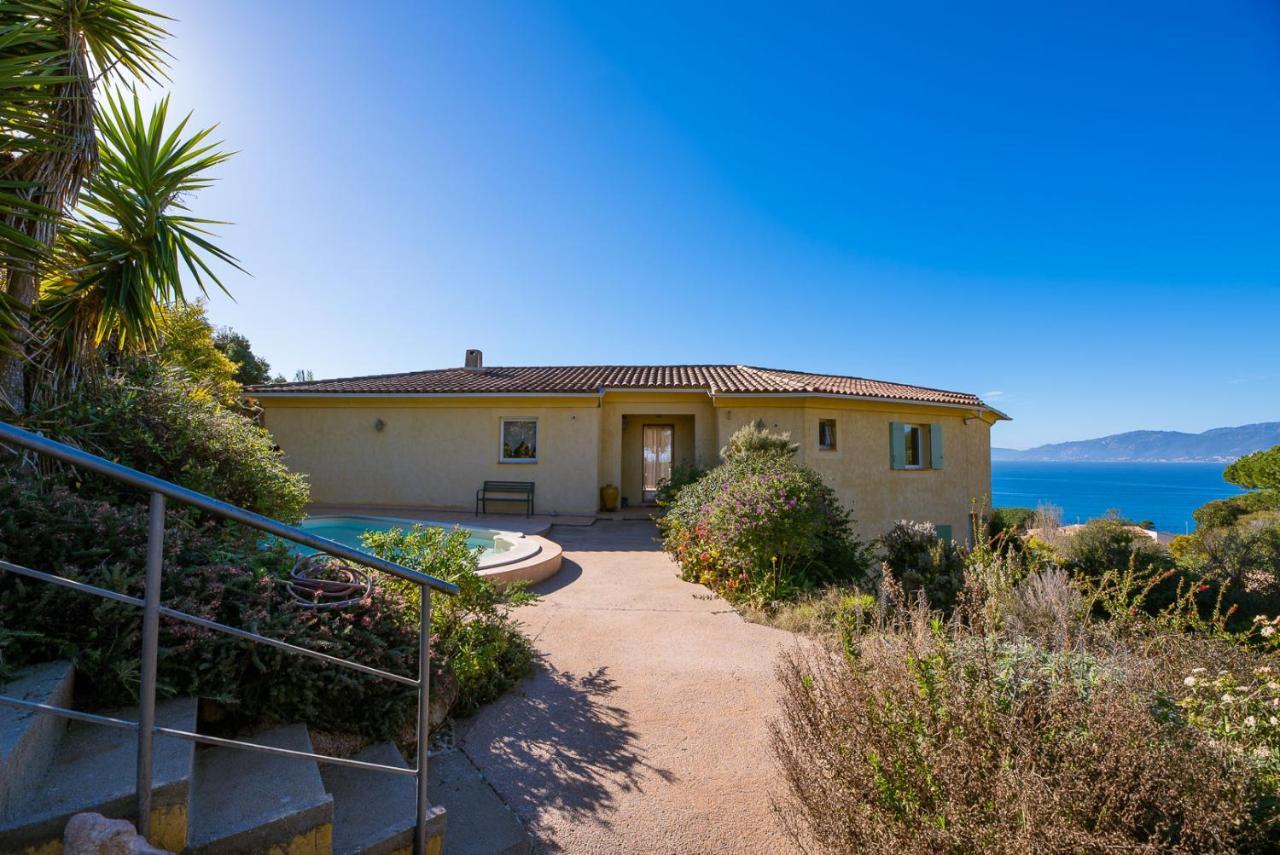 Maison En Bord De Mer - Casa L'Albitronu Villa Pietrosella Exterior photo